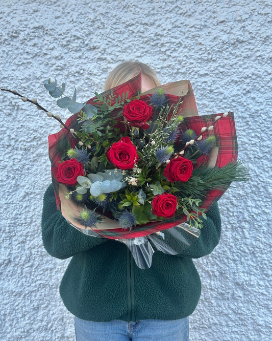 Scottish Christmas Red Bouquet