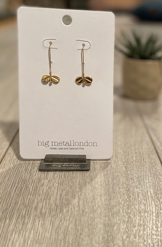 Butterfly drop earring - gold -030e