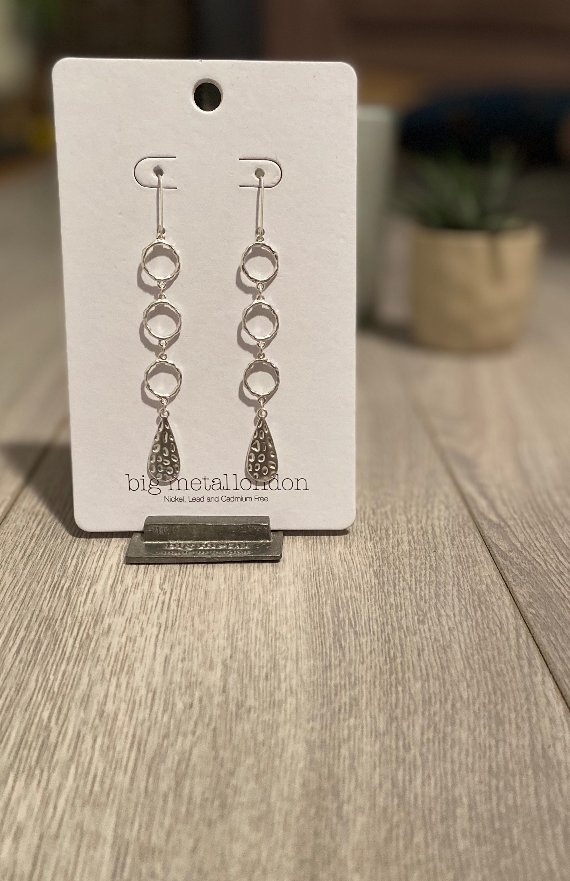 Triple circle drop earrings - silver 008e